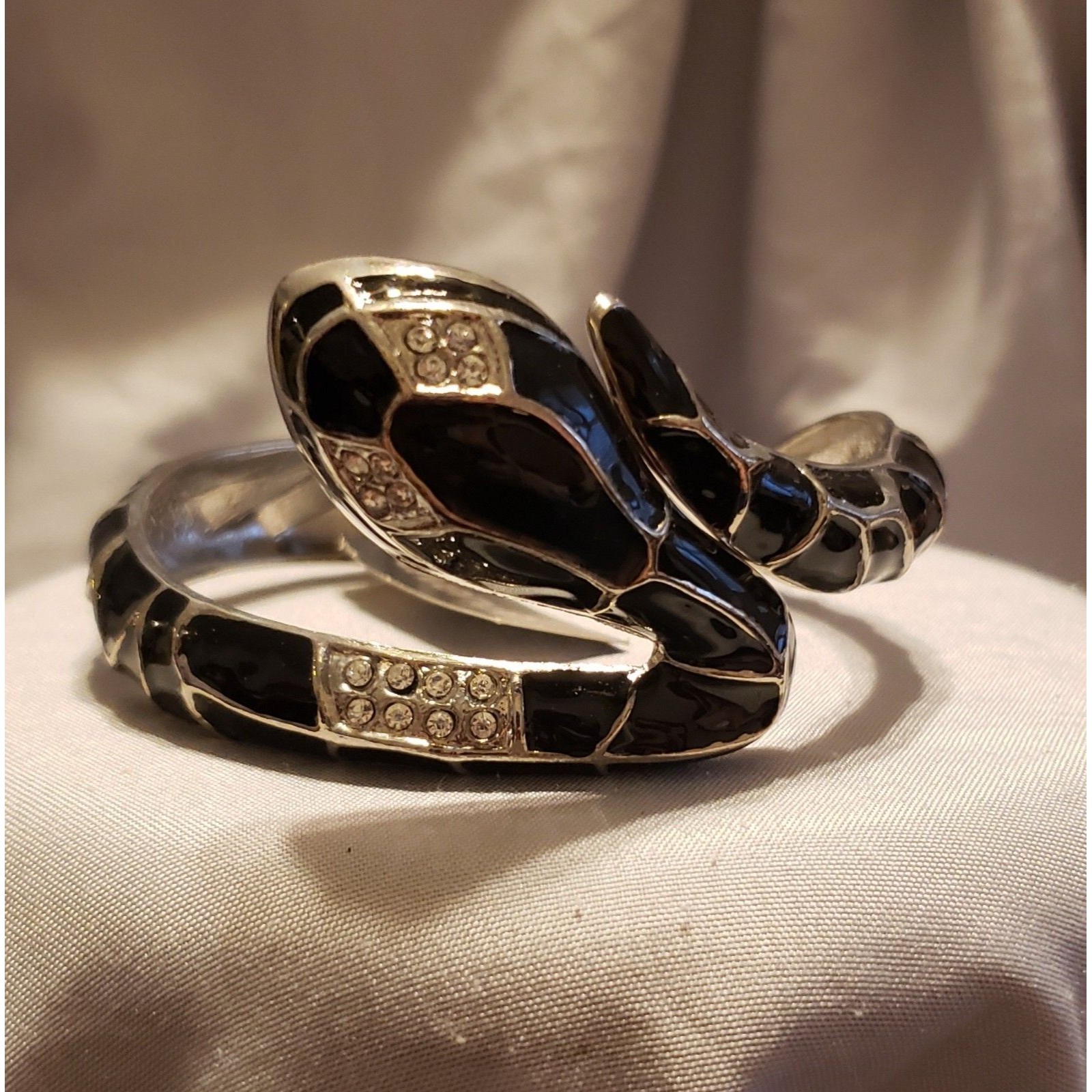 New Avenue Snake Serpent Bracelet - Black Enamel And Rhinestones - Nwt